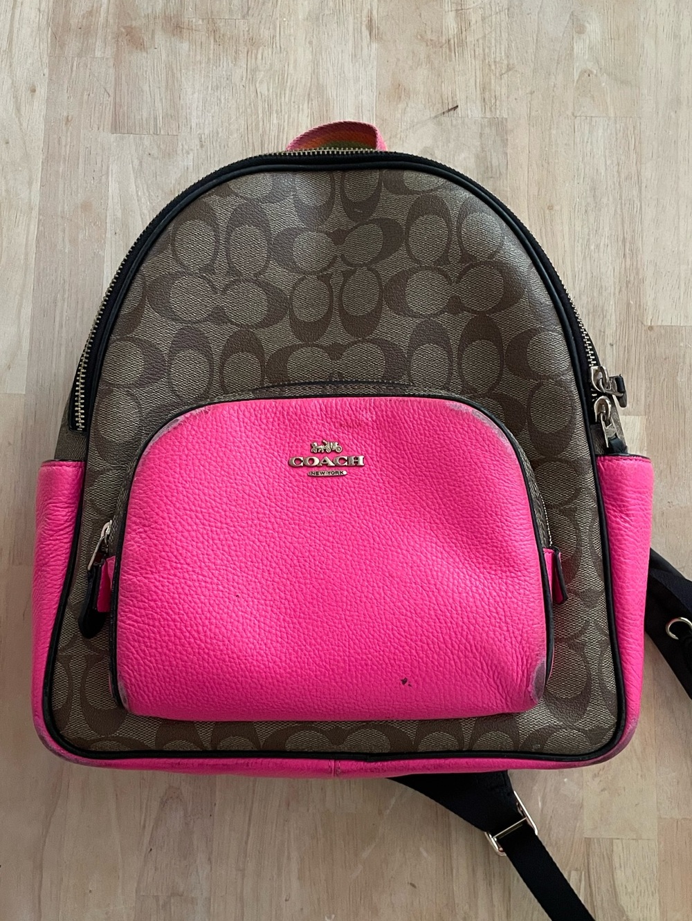 🌺Coach Court backpack in signature Colorblock neon pink leather C5808🌺